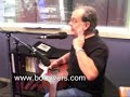 lindley performs music that redefines the word 