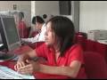 Video institucional de capacitación para el personal de ventas de la empresa de telefonia movil Claro.SA, acerca de la promoción de los diferentes planes y tarifas que esta empresa ofrece.Recreado con escenas que representan diferentes casos de clientes con diferentes necesidades.La locación fue en el mega plaza de san miguel, donde en una parte del video podemos observar que la cliente al no ver a nadie en el stand de movistar, y al verlo sucio y descuidado prefiere ingresar a Claro, convencida por la imagen que brinda como empresa y además por el buen trato de los vendedores.Este video fue producido en mayo del 2007.Fuerza de ventas, empresarios.Producido por:Miguel Grimani Villasante y Luis Grimani Villasante