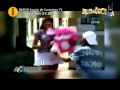 VÍDEOS DE INTERNET Chica morena impresionante enseñando el culo y las bragas EN CAZURRINES TV