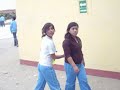 jhonatan y rizy en el cole