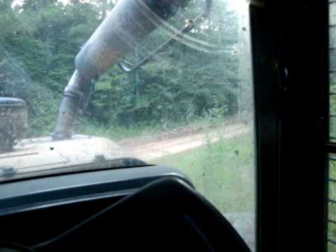 I take the wheel of a Caterpillar 525B skidder for the first time Part II