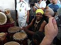 Arayê de Olodum tocando tambores en el FITA 2008 Arayê de Olodum tocando tambores en el FITA 2008