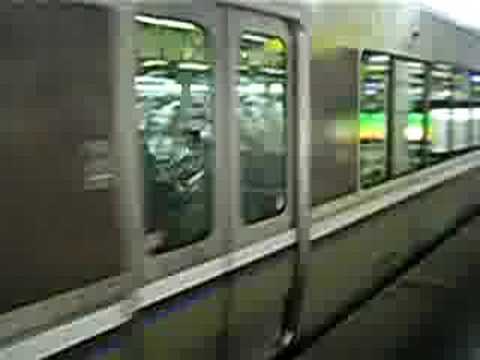 JR東海道本線新快速223系 大阪駅発車 Special Rapid service series 223
