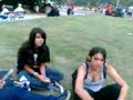 Saab y Cle cantando y Shar ahi sentada^^