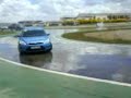 Derrapaje manteniendo el carril