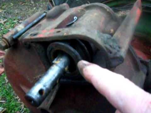 david bradley tractor - A Close Look at the Inner Parts of the Ball Lock Clutch Mechanism & how it comes apart for inspection & repairs. Also some other tips on Clutch adjustment & ...