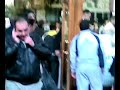 شاهد كيف السوريون يصنعون البوظه والناس يزدهمون عليها . مشهد روعه