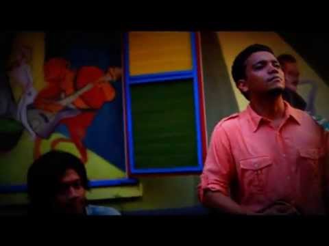 IZZUE ISLAM | BUNGA MERAH PUNYA - Mengapa Sepi Tanpa Berita IZZUE ISLAM | BUNGA MERAH PUNYA - Mengapa Sepi Tanpa Berita