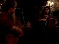 chanson traditionnelle fran�aise interpr�t�e avec talent par nicolas qu�mener au chant et � la guitare et audrey le jossec � l'accord�on diatonique