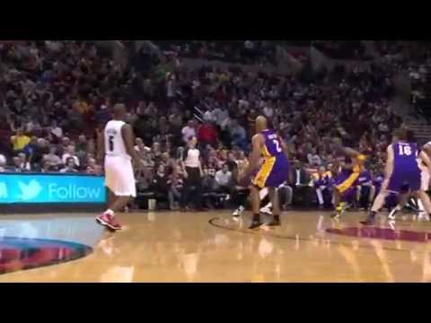 Matthews to Aldridge Alley-Oop Dunk against Lakers