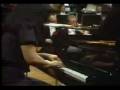 Ravel, Maurice; concert in G, 2º mov; Marta Argerich, piano.