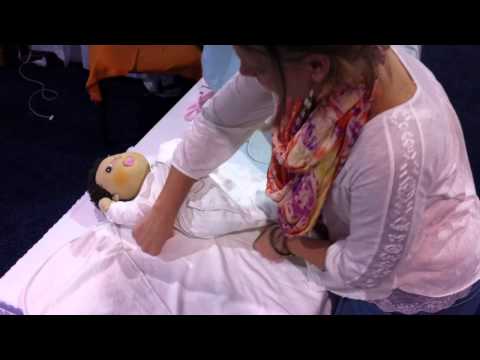 how to fasten a swaddle blanket