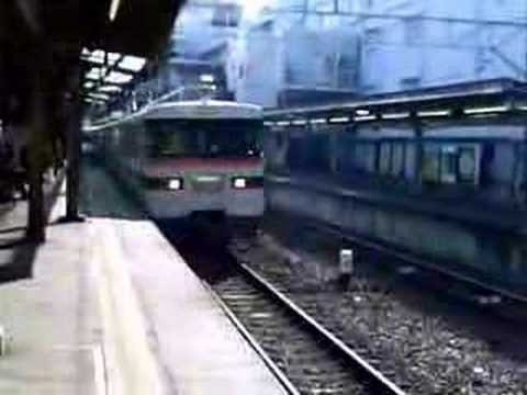 東武鉄道 ３００系特急通過