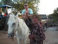 es un video  en el 24 de febrero son,antes de tokar  por  alla disfrutenlo..de corazon mil gracias