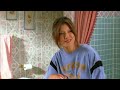 kelly hu shaving and rubbing her nice legs