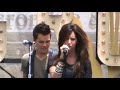 starstruckfanz.com (www.starstruckfanz.com) videos actress and musician Ashley Tisdale performing 