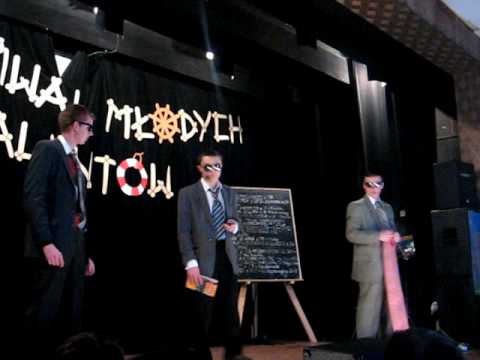 Kabaret Niepozorni w skeczu kabaretu Neonówka EURO 2012