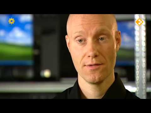 TROS - Een gecrashte computer met een 'kapotte' harde schijf bij het grofvuil zetten is niet slim, zo is inmiddels wel bekend. Maar wat is er nu echt nog te vinden ...
