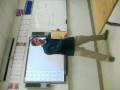 videos de Teacher Breaking a Wooden Board
