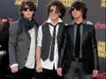 Jonas Brothers: A Love Story Chap 5