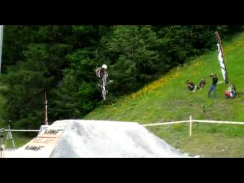 Video Red Bull Trailfox, Flims Video Red Bull Trailfox, Flims