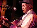 david honeyboy edwards is he last of the living delta blues musicians.  still going strong in his 90's, this man is pure blues...make no mistake about it.

i had the pleasure of seeing him for the 2nd time at bb kings club in new york city.

this was recorded on monday 11/10/08
(i recorded almost every song, except 2 or 3 tunes)
honeyboy is accompanied by michael frank on harmonica & rocky lawrence on 2nd guitar.

i highly recommend seeing him!!!!

also check out his book 