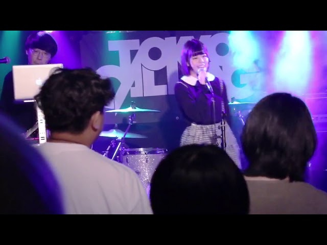 「伏し目の国のアリス」