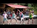 QUI A LES PLUS GROSSES MARACAS - MUCHAS MARACAS -HOT FEVER