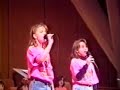 Jessica Simpson sings Amazing Grace as a child