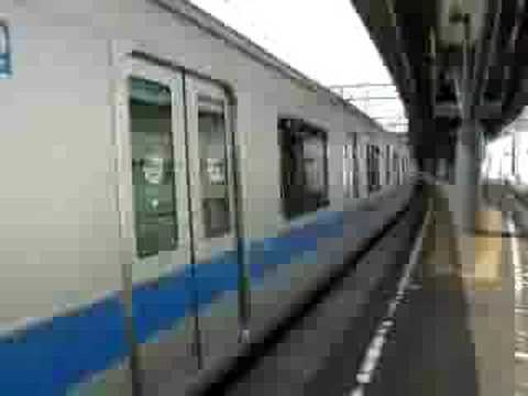 小田急4000形発車シーン
