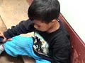 miguel y joaquin hacen de jardineros
