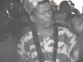 part 2 of the spectacle at famoudou's house in guinea, surrounded by his sons, his group hamana foli kan, and his buddy mamady keita. sorry for the poor quality and editing.