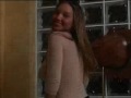 Christina Model bailando super sexy