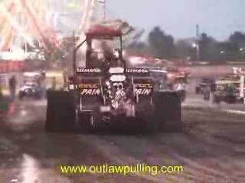 Truck/Tractor Pulling Video: Volume 2