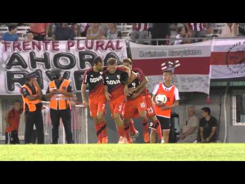 Primer gol del Pity Martínez vs. Quilmes