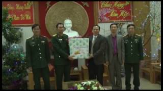 Đồng chí Trần Văn Lâm, Bí thư Thành ủy - Chủ tịch HĐND thành phố thăm, tặng quà các đơn vị trực Tết