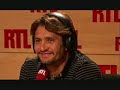 apr�s le match france - irlande hier soir, raymond domenech �tait l'invit� du club france sur rtl, avec christophe pacaud et bixente lizarazu.. bixente lizarazu et le s�lectionneur ont alors eu un �change pour le moins tendu, avant que raymond domenech ne se l�ve et quitte le studio de rtl.