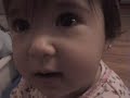 Aitana 6:00 am juega con Papa