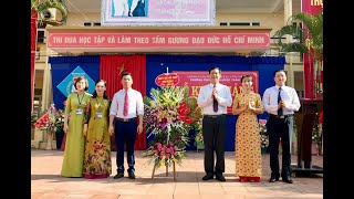 Đồng chí Phạm Tuấn Đạt, Phó Bí thư Thường trực Thành ủy chúc mừng khai giảng tại Trường THCS Trần Quốc Toản