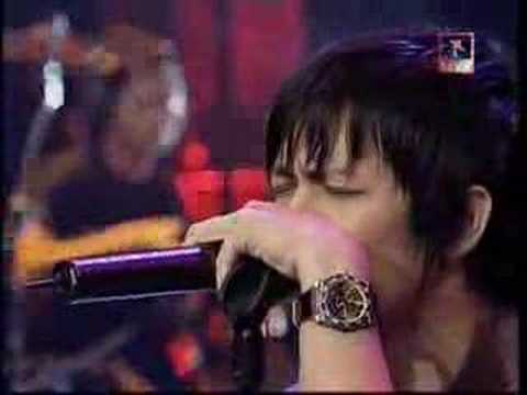 PETERPAN - DIBALIK AWAN (LIVE