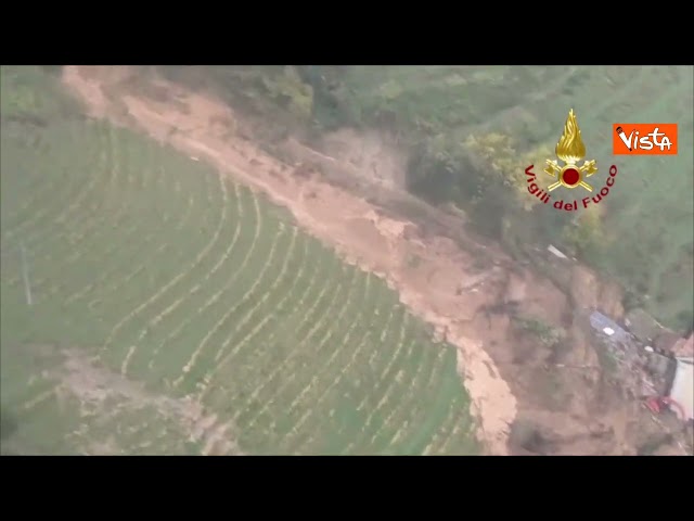 Maltempo Gorizia, frana travolge tre case a Cormons. Le impressionanti immagini dall'alto