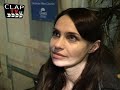 voici beatrice dalle r�pondant tr�s gentiment et sans se prendre au s�rieux � nos questions a cannes durant le festival du mois de mai 2007.
interview faite pendant la projection du film 