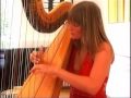 Harpiste Merel Naomi speelt een Wals van Chopin (op. 34 nr.2 A klein)