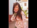 Ahora escucha muy bien, esto que yo te digo, y atencion, porque es muy divertido, para mi, es todo un desafio, comenzar a sumar. No es necesario escribir, hay otro camino, junto ati estan los objetivos, ya veras, que no es un sacrificio, aprender a sumar. Mirando a tu alrededor, Sintiendo nacer un color, Trayendo un globo de ilusion, Buscando esta sensacion que todos podemos sentir de dia, ya conoces la eleccion. Un poema de amor mas siete melodias en un sinmemor y una clave de sol dan nueve formas de hacer una cancion. Tambien veras, que los cuernistas pueden hacerte volar si sumas una tabla marron de lunar tres veces sin parar te podras columpiar. Siete mas seis ya suman el trece pero no te da la mala suerte piensa bien que no es lo que parece, un rumor solo es, y uno mas dos el tres para tu mente, al contar ya llega el diecisiete, que mas tres? corriendo pasa al veinte. Ya aprendiste a sumar, irando a tu alrededor, Sintiendo nacer un color, Trayendo un globo de ilusion, Buscando esta sensacion que todos podemos sentir de dia, ya conoces la eleccion. Un poema de amor mas siete melodias en un sinmemor y una clave de sol dan nueve formas de hacer una cancion. Tambien veras, que los cuernistas pueden hacerte volar si sumas una tabla marron de lunar tres veces sin parar te podras columpiar. Uno mas uno son dos, mas uno son tres, mas uno son cuatro y cinco y seis, mas uno son siete, mas uno son ocho y nueve y diez! Un poema de amor, mas siete melodias en un sinmemor y una clave de sol dan nueve formas de hacer una cancion. Tambien veras que los cuernistas pueden hacerte volar, si sumas una tabla marron de lunar, tres veces sin parar te podras columpiar. Uno mas uno son dos, mas uno son tres y cuatro y cinco y seis, mas uno son siete, mas uno son ocho y nueve y diez!