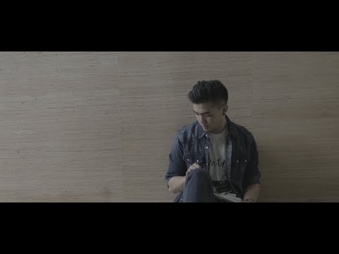 joseph - Get this track on iTunes! http://bit.ly/jcjvsweater Check out my original albums and shirts! http://www.NeverSleepStore.com JV's shirt - http://www.newstalgi...