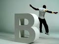 Sébastien Foucan in einem Parkour - Clip