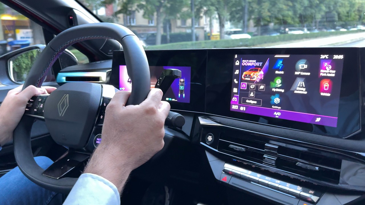 RENAULT CLIO 6 esprit Alpine 2026 - DRIVING in the city (1.8 -E-TECH Full HYBRID 160 HP)