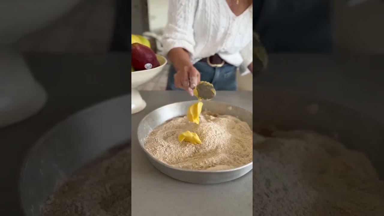 לפני יומיים היה יום האגס הבינלאומי! לכבוד המאורע קרן אגם הכינה קראמבל חורפי וכייפי 🍐