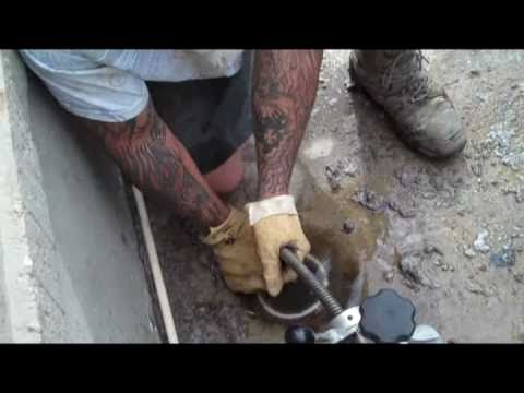 how to unclog main sewer line