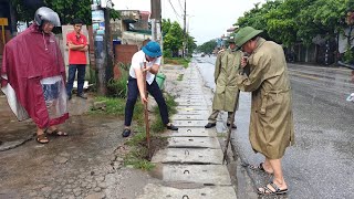 Hộ dân tự ý chặn cống thoát nước gây ngập cục bộ tại km 1 - QL10, phường Phương Đông